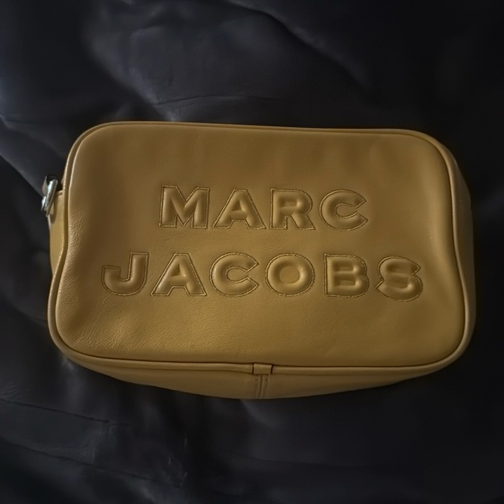 MARC JACOBS Soft Leather Cross Body Bag. Mustard Yellow in Color. Never Used.